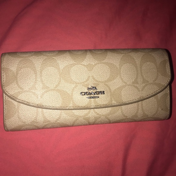 Coach wallet - Picture 1 of 2